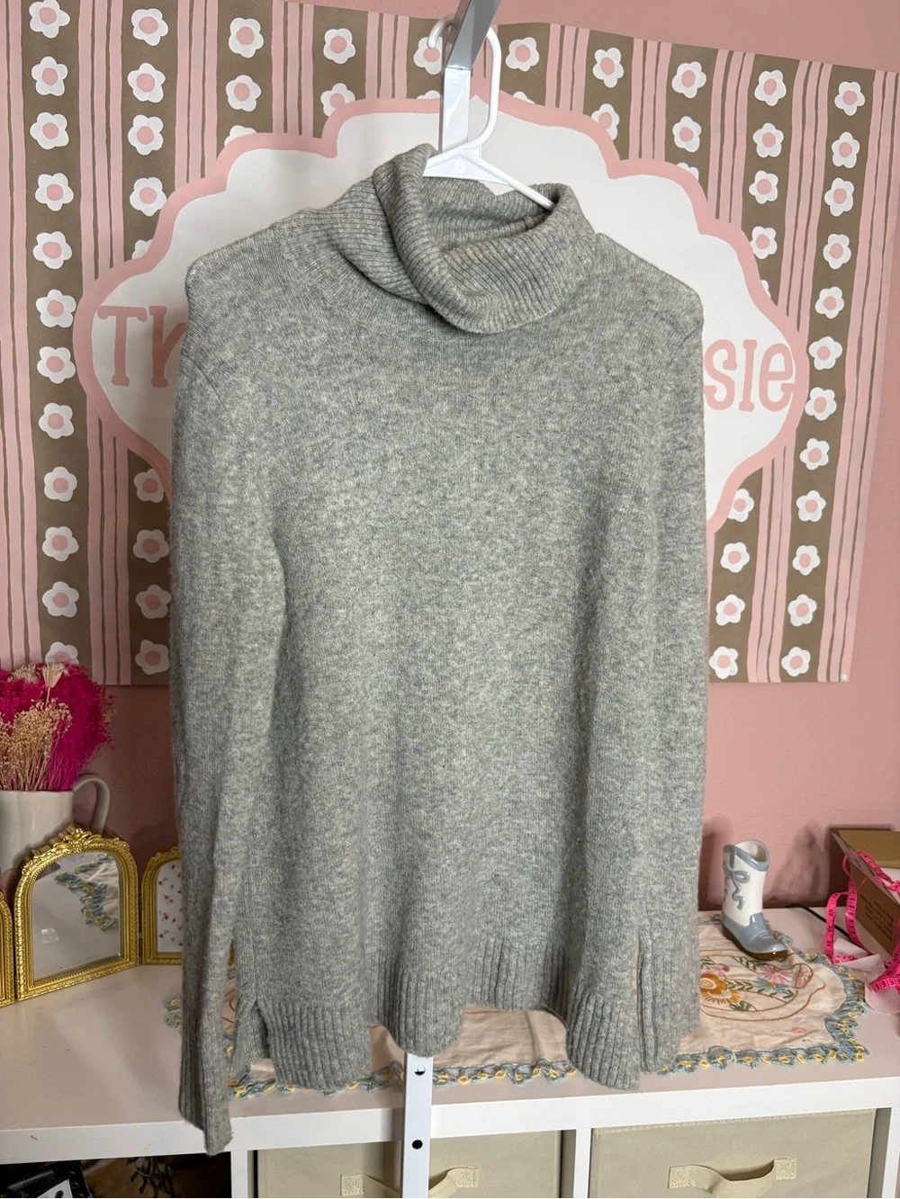 Women’s J Crew Gray Turtleneck Sweater